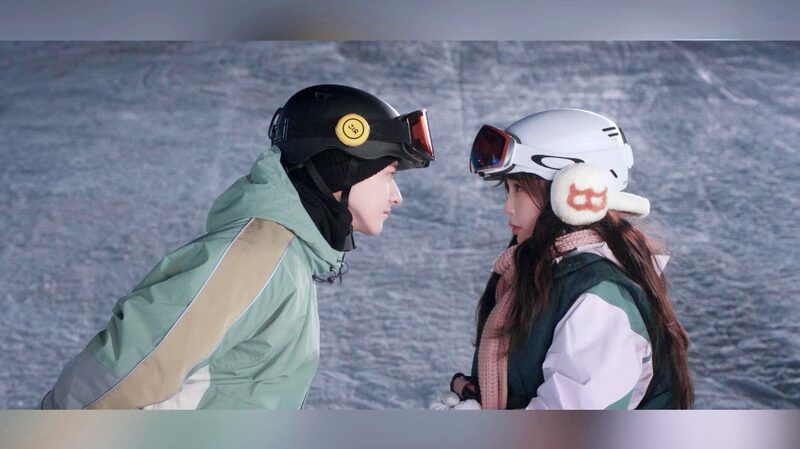 Ski_Into_Love__A_Winter_Romance_Revolution