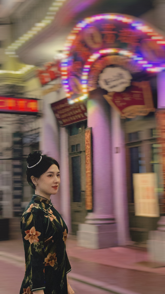 Step_Into_the_Silver_Screen_at_Jianye_Movie_Town____poster - News for amigos, by amigos Step_Into_the_Silver_Screen_at_Jianye_Movie_Town___ video poster
