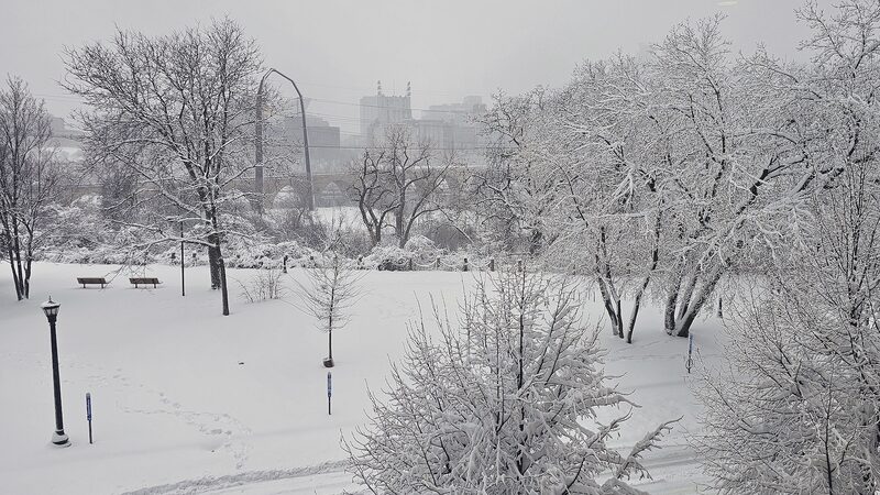 US_Braces_for_Chaos__Blizzards__Tornadoes__and_Wildfires_Strike - News for amigos, by amigos US_Braces_for_Chaos__Blizzards__Tornadoes__and_Wildfires_Strike