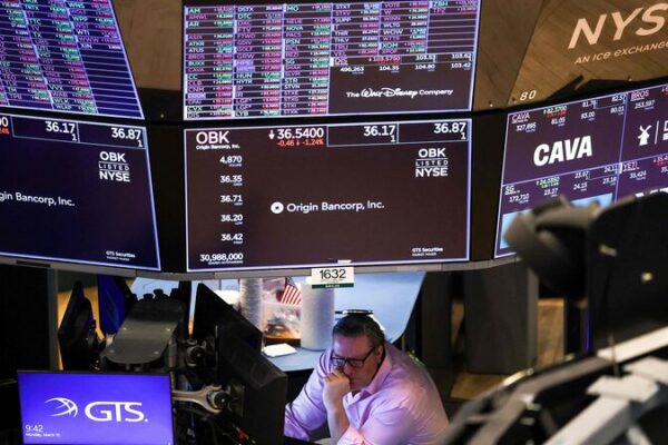 US Market Slides: $4 Trillion Lost Amid Tariff Tensions US_Market_Slides___4_Trillion_Lost_Amid_Tariff_Tensions