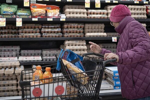 US Tariffs & Rising Inflation Squeeze Consumers US_Tariffs___Rising_Inflation_Squeeze_Consumers