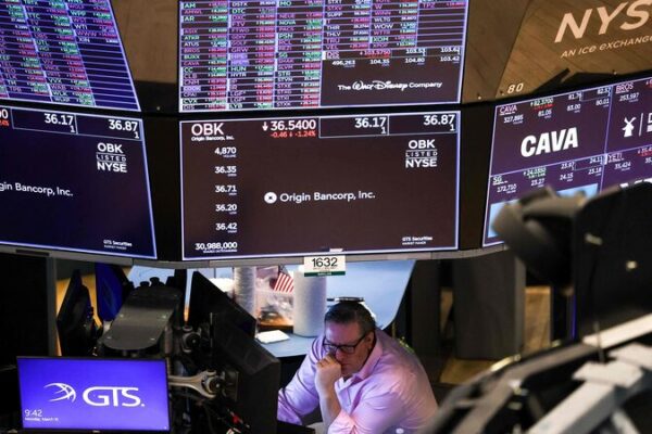 U.S. Stock Market Tumbles with $4T Evaporated U_S__Stock_Market_Tumbles_with__4T_Evaporated
