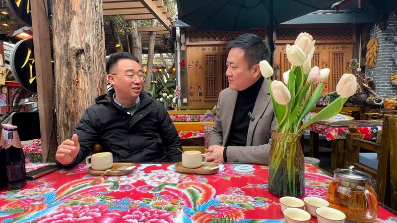 Xi_Enjoys_Yunnan_Coffee_in_Charming_Lijiang_Old_Town - News for amigos, by amigos Xi_Enjoys_Yunnan_Coffee_in_Charming_Lijiang_Old_Town