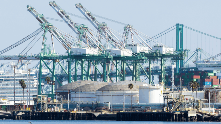 Anti_Tariff_Declaration_Gains_970__Signatures
