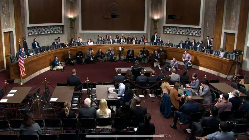 Boeing_CEO_Confronts_Missteps_at_Senate_Hearing_poster - News for amigos, by amigos Boeing_CEO_Confronts_Missteps_at_Senate_Hearing video poster