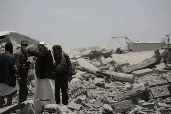 Breaking: 8 Killed in U.S. Airstrikes on Yemen’s Sanaa Breaking__8_Killed_in_U_S__Airstrikes_on_Yemen_s_Sanaa