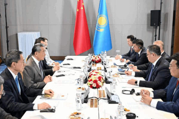China-Kazakhstan Dialogue Sparks New Era in Almaty China_Kazakhstan_Dialogue_Sparks_New_Era_in_Almaty