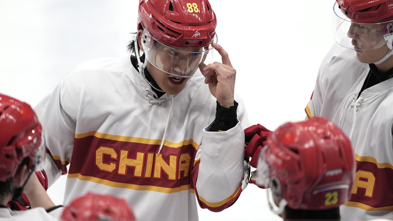 China_Squeaks_Past_Croatia_4_3_in_Thrilling_Ice_Hockey_Clash - News for amigos, by amigos China_Squeaks_Past_Croatia_4_3_in_Thrilling_Ice_Hockey_Clash