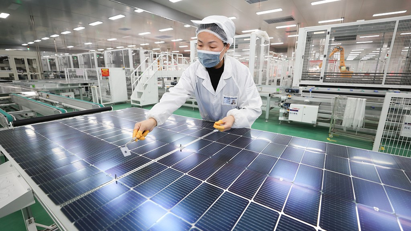 Chinese Mainland Boosts Private Energy Sector for a Greener Future Chinese_Mainland_Boosts_Private_Energy_Sector_for_a_Greener_Future