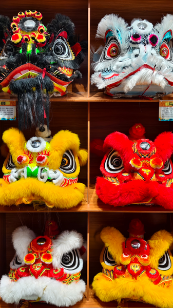 Colorful_Lion_Dance_in_Guangdong__Classic_Tales_Come_Alive_poster - News for amigos, by amigos Colorful_Lion_Dance_in_Guangdong__Classic_Tales_Come_Alive video poster