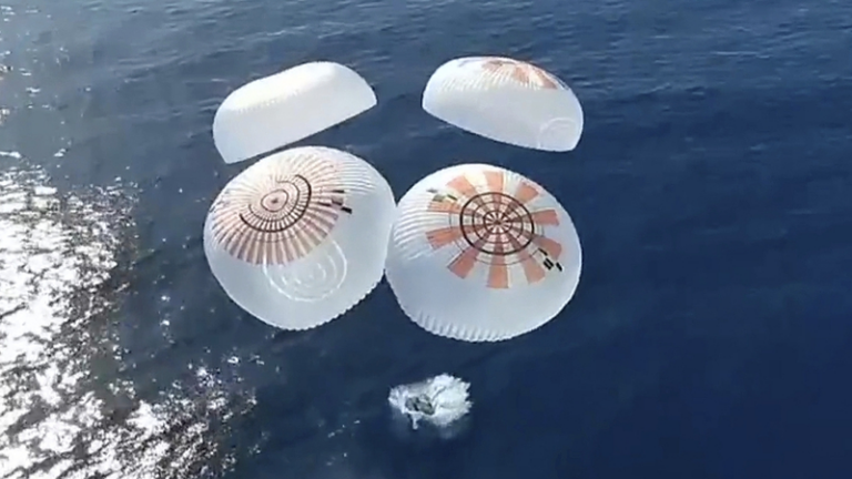 Four_Space_Tourists__Polar_Orbit_Adventure_Ends_with_Epic_Pacific_Splashdown