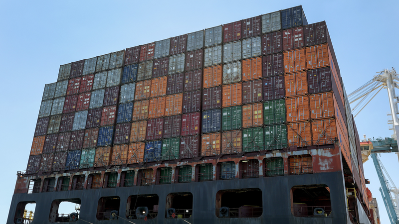 Global_Trade_Forecasts_Slump_Amid_Rising_Tensions