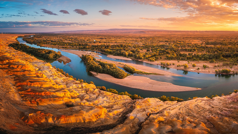 Green_Harmony__Unveiling_the_Chinese_Mainland_s_Natural_Mosaic