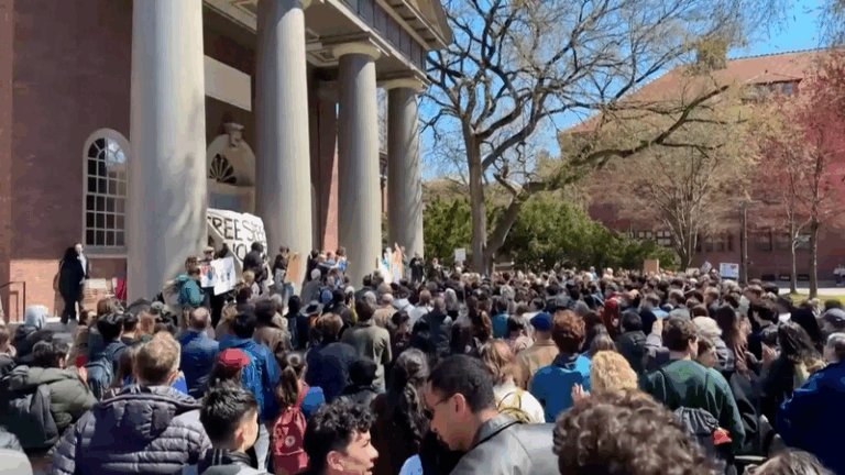 Harvard_Students_Rally_Over_Trump_s_Campus_Threats video poster