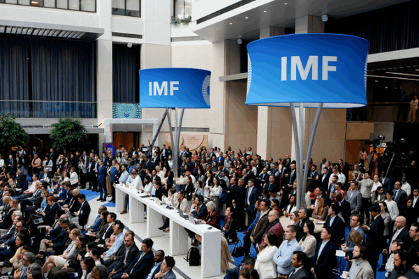 IMF Slashes Global Growth Forecast Amid Trade Tensions IMF_Slashes_Global_Growth_Forecast_Amid_Trade_Tensions