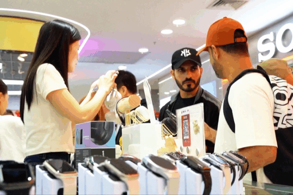 Instant Tax Refund Sparks Shopping Craze Instant_Tax_Refund_Sparks_Shopping_Craze video poster