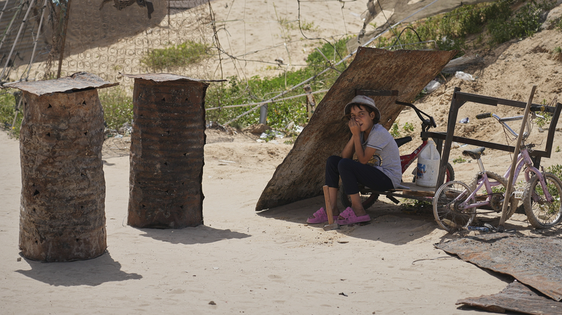 Israeli_Forces_Encircle_Gaza_s_Rafah_Amid_Mass_Evacuations