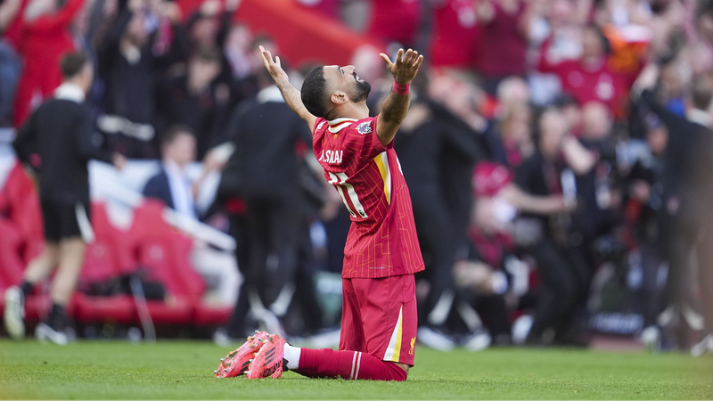 Liverpool_Thrashes_Spurs_to_Clinch_Title