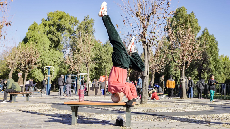 Martial_Arts_Meet_Modern_Fitness_in_Dawn_Routines