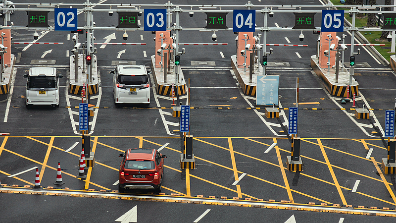 Mega_Bridge_Sees_70__Surge_in_International_Travelers