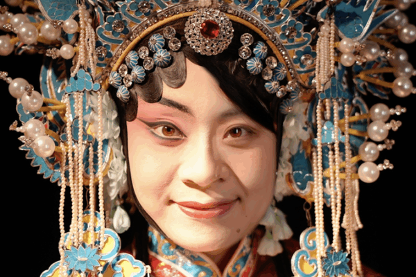 Logic & Art Unite: Xu Mengran’s Inspiring Journey Logic & Art Unite: Xu Mengran’s Inspiring Journey video poster