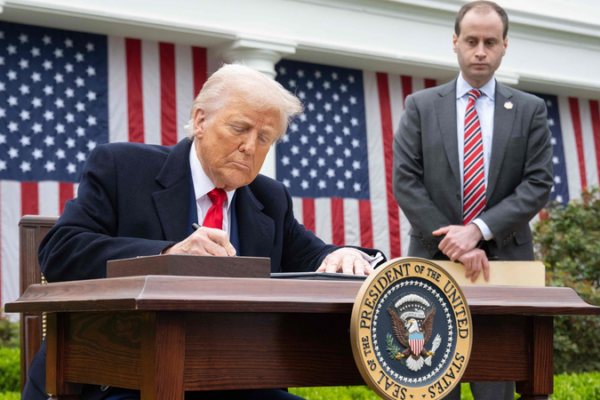 Tariff Turbulence: Experts Warn Trump’s Move May Backfire