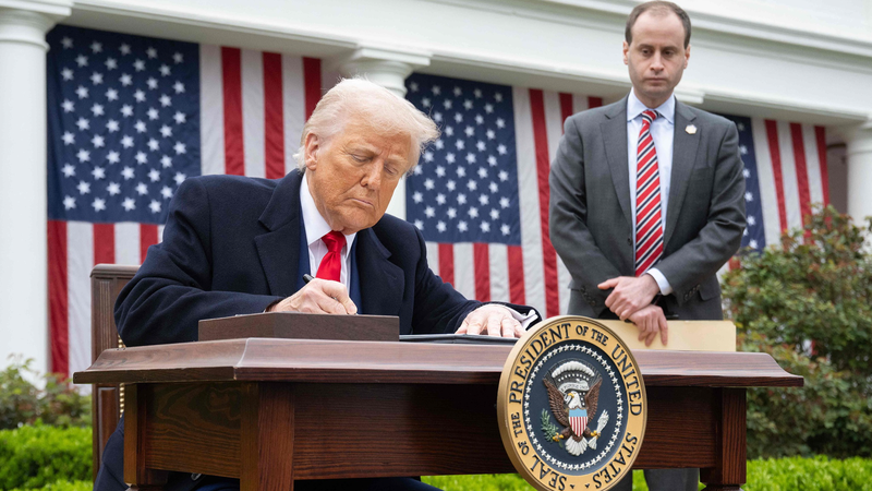 OY01T00P3Z5BJHWH0YFQ - News for amigos, by amigos Tariff Turbulence: Experts Warn Trump’s Move May Backfire