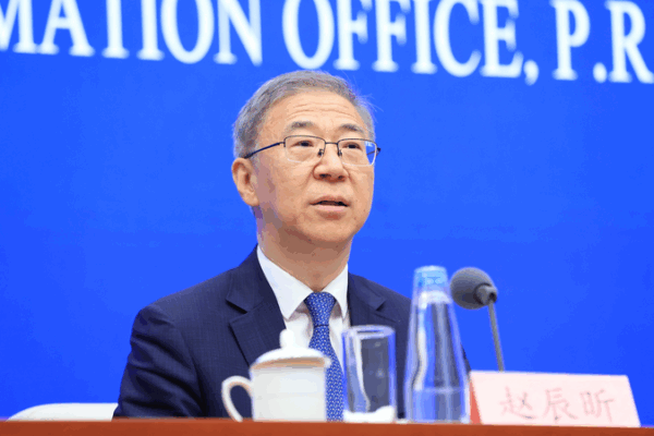 Policy Toolbox Boosts Employment & Growth in the Chinese Mainland Policy_Toolbox_Boosts_Employment___Growth_in_the_Chinese_Mainland