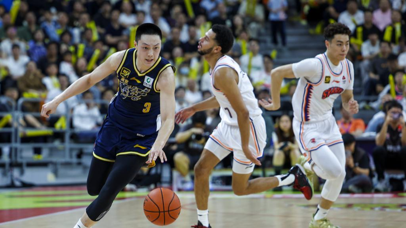 Southern Tigers Roar On: Guangdong Beats Shanghai in CBA Playoffs Southern_Tigers_Roar_On__Guangdong_Beats_Shanghai_in_CBA_Playoffs