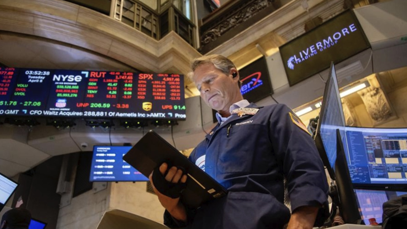 Stocks_Soar_After_Trump_Pauses_Tariffs_poster - News for amigos, by amigos Stocks_Soar_After_Trump_Pauses_Tariffs video poster