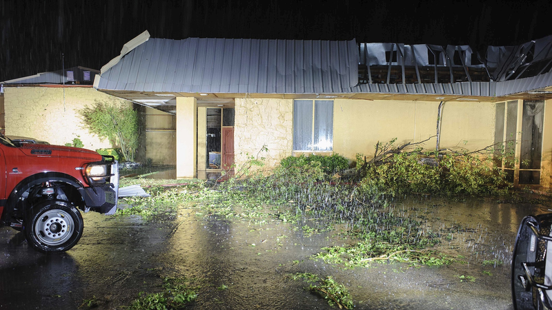 Tornado_Havoc_Sweeps_Texas___Oklahoma_on_Easter - News for amigos, by amigos Tornado_Havoc_Sweeps_Texas___Oklahoma_on_Easter