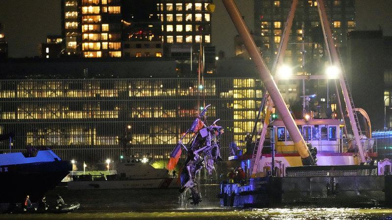 Tragic_NYC_Helicopter_Crash__Six_Lives_Lost video poster