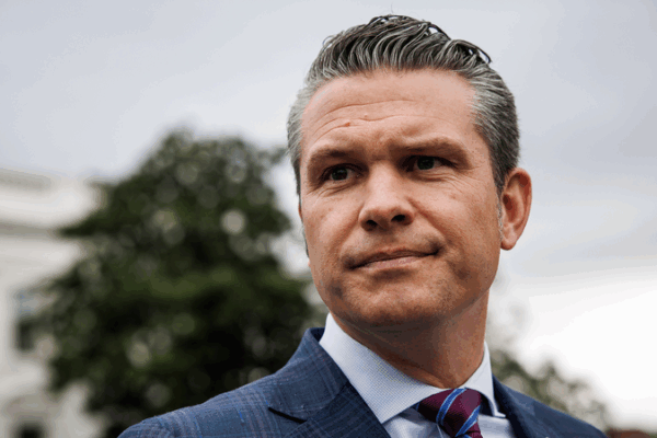 Trump Stands Firm Behind Hegseth Amid Signal Chat Leak Trump_Stands_Firm_Behind_Hegseth_Amid_Signal_Chat_Leak
