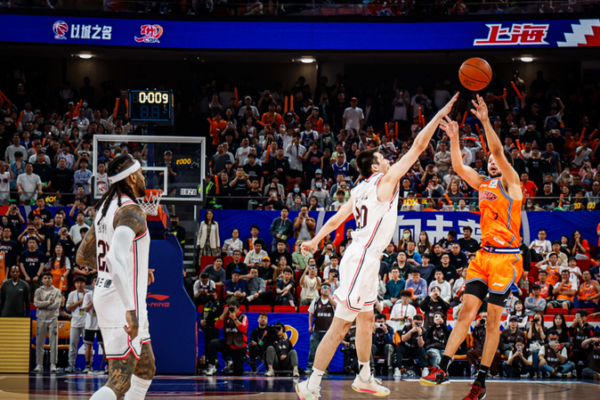 Tyler Harvey’s Buzzer-Beater Lifts Shanghai Sharks in OT Thriller Tyler_Harvey_s_Buzzer_Beater_Lifts_Shanghai_Sharks_in_OT_Thriller
