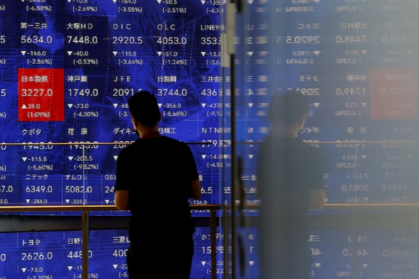 US Tariffs Rock Tech Stocks & Global Markets US_Tariffs_Rock_Tech_Stocks___Global_Markets