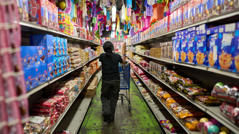 US_Tariffs__A__1_Trillion_Economic_Setback - News for amigos, by amigos US_Tariffs__A__1_Trillion_Economic_Setback