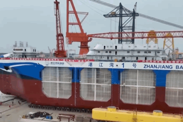 Inside Zhanjiang Bay No.1: World’s 1st Floating Dynamic Aquaculture Platform Inside Zhanjiang Bay No.1: World’s 1st Floating Dynamic Aquaculture Platform video poster