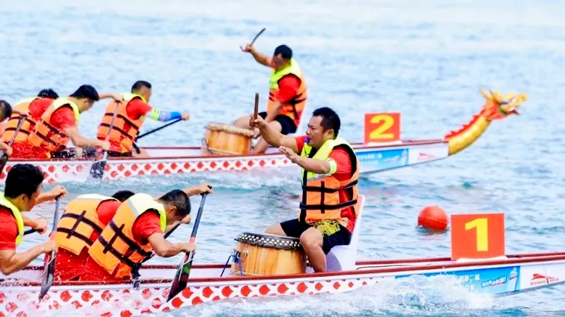 2025 Dragon Boat Invitational Splashes in Wanning, Hainan! 2025_Dragon_Boat_Invitational_Splashes_in_Wanning__Hainan_ video poster