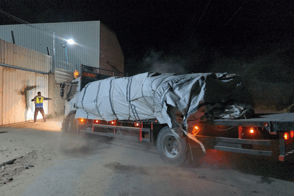 Aid_Trucks_Enter_Gaza_Amid_Distribution_Setbacks