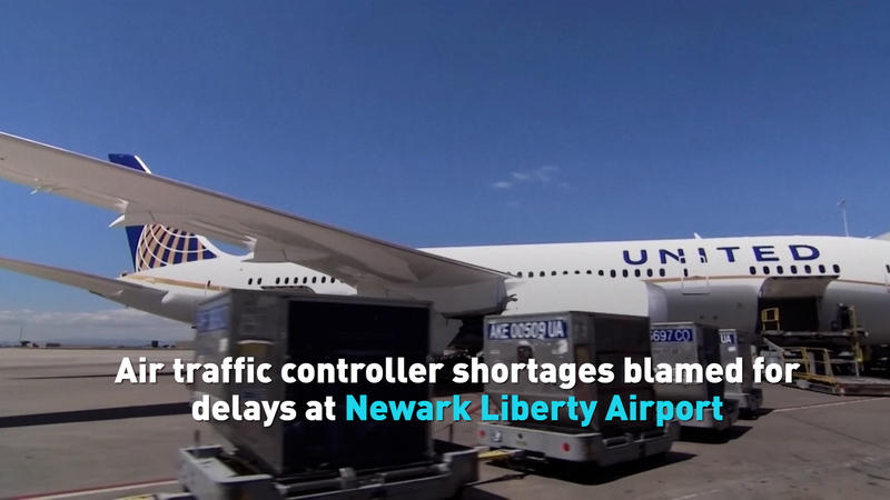 Air_Traffic_Controller_Crunch_Causes_Newark_Flight_Delays video poster