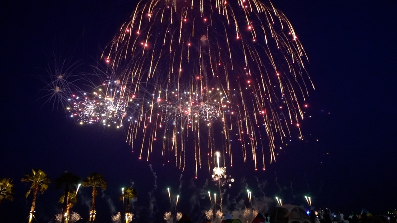 Fireworks Spark Shanghai’s Golden Week Tourism Boom video poster