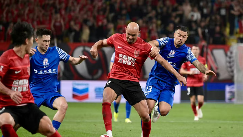 Chengdu_Tops_CSL__Qingdao_Triumphs_Over_Meizhou