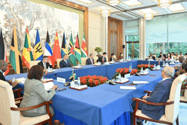 China-CELAC at 10: A Decade of Mutual Growth China_CELAC_at_10__A_Decade_of_Mutual_Growth
