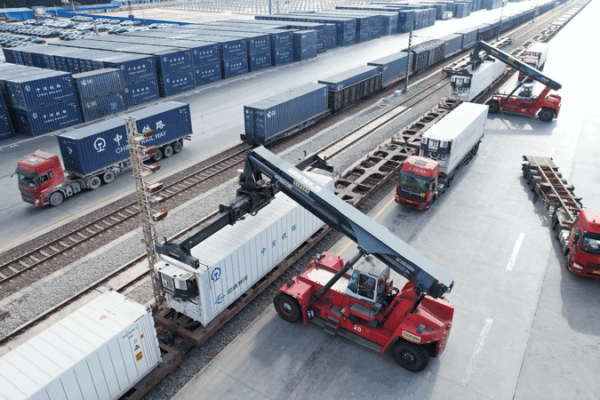 China-Laos Railway Surpasses 60M Tonnes in Freight! China_Laos_Railway_Surpasses_60M_Tonnes_in_Freight_ video poster
