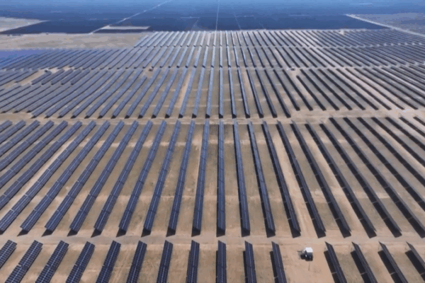 China Launches Desert Solar Hub: A Renewable Revolution China_Launches_Desert_Solar_Hub__A_Renewable_Revolution