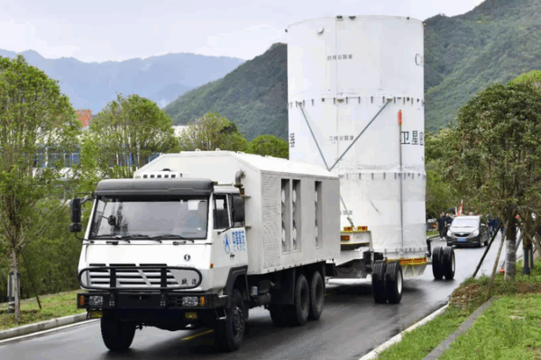 China Launches Tianwen-2: Asteroid Sample-Return Mission China_Launches_Tianwen_2__Asteroid_Sample_Return_Mission