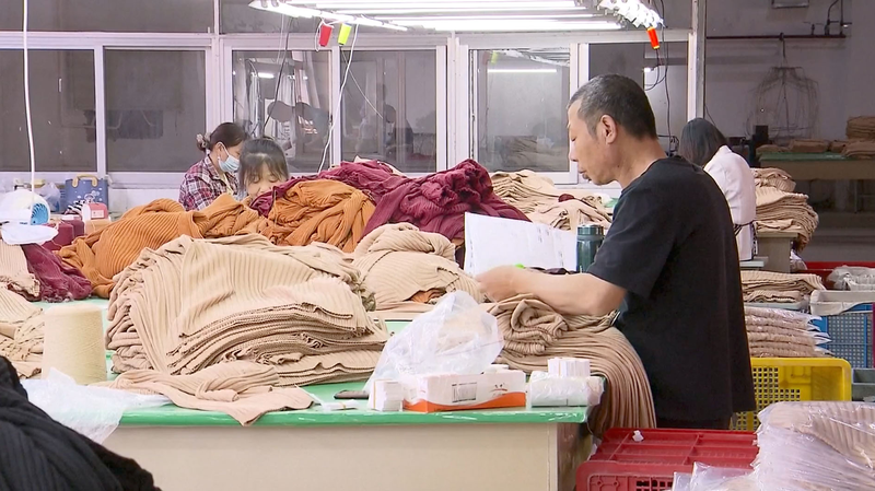 Chinese Exporters Accelerate Production Amid Tariff Pause Chinese_Exporters_Accelerate_Production_Amid_Tariff_Pause video poster