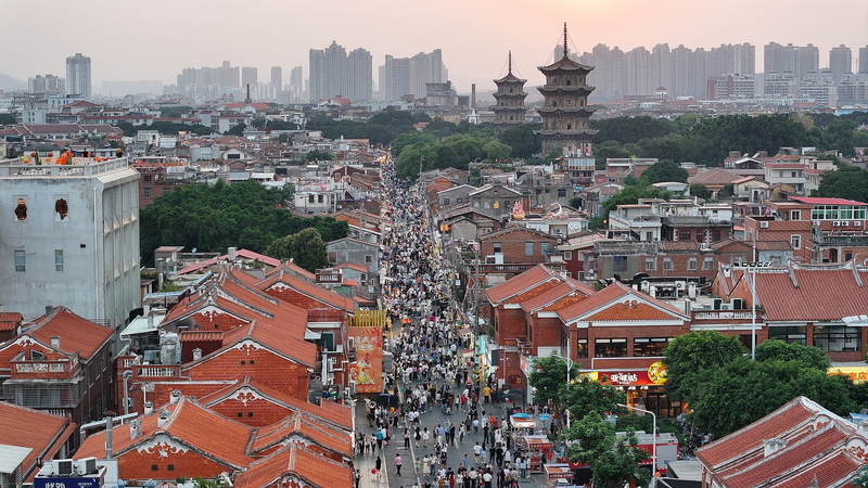 Chinese_Mainland_May_Day__314M_Domestic_Trips_Soar