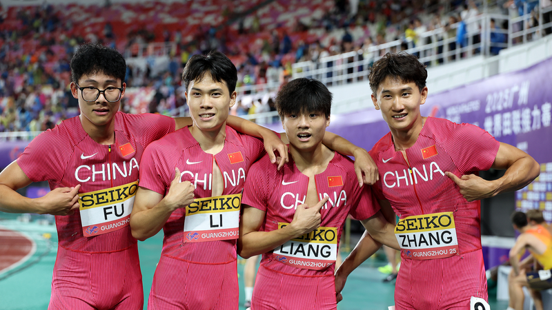 Chinese_Runners_Shatter_Men_s_4x400m_Record_in_Guangzhou_