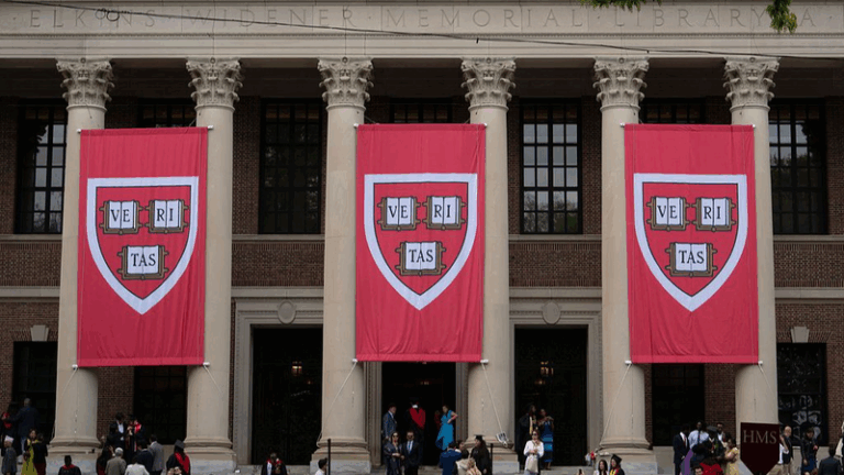 Court_Halts_Trump_Ban_on_Harvard_s_Int_l_Students